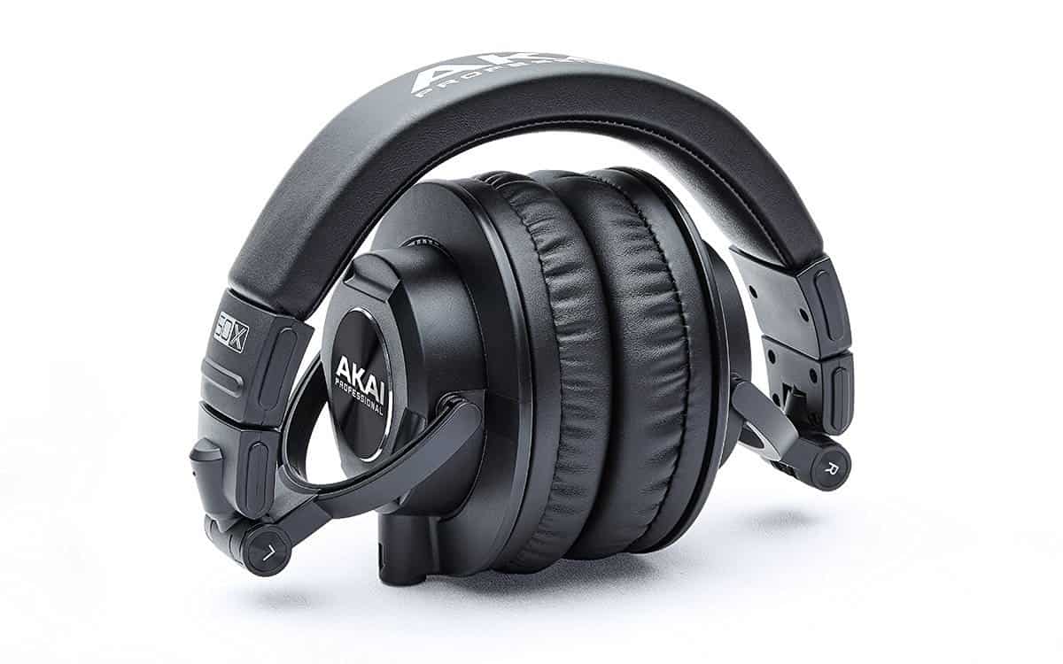 Akai Professional Project 50x Headphone Review - Closed